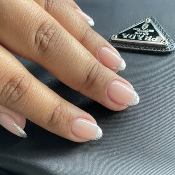 Naild It London - Birthday nails - Nail Salons Near Me - Glendale, California