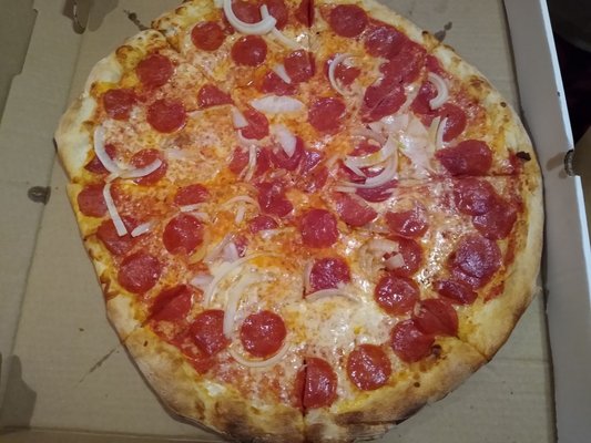Saucey's Pizza by null