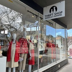 Thrift Shop Supporting Berkeley Humane - Outside