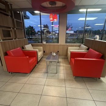 Burger King - Lounge Area - Burgers Near Me - Southfield, Michigan Burger King - Lounge Area - Burgers Near Me - Southfield, Michigan