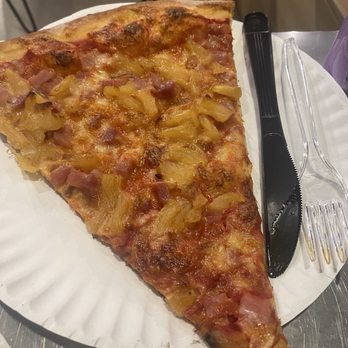 Golden Lizzard Pizza - Hawaiian Slice - Pizza Near Me - Miami, Florida