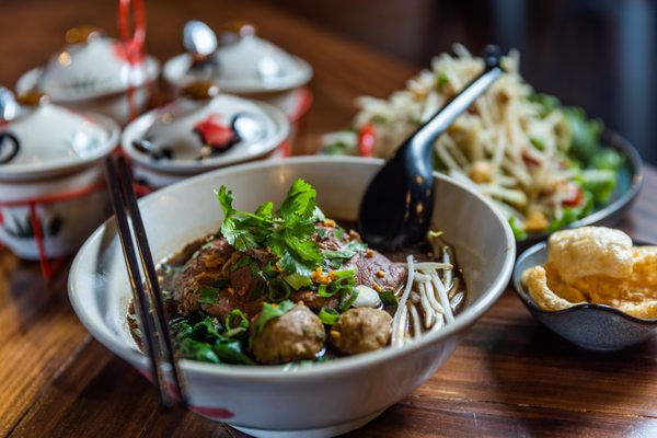 Thai Meric Eatery & Bar by null