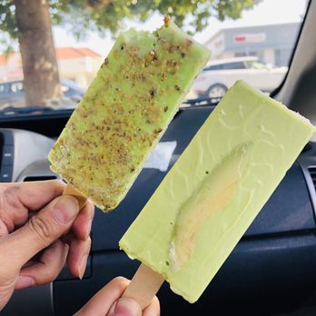 La Michoacana Ice Cream Delight - Pistachio and avocado - Ice Cream & Frozen Yogurt Near Me - Fullerton, California