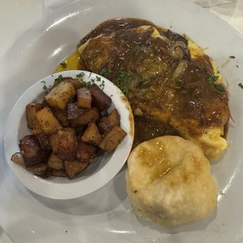 T's Brunch Bar - Oxtail Omelette - Breakfast & Brunch Near Me - Atlanta, Georgia