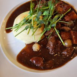 Café Valvet - Beef Bourgourgnon, very tasty