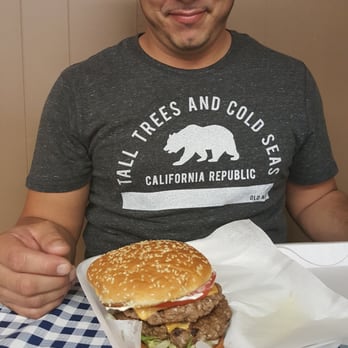 Grub Hub Cafe - Shockingly large - Burgers Near Me - Mount Dora, Florida