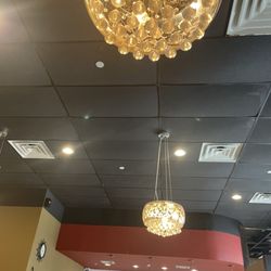 Decor, mini chandelier