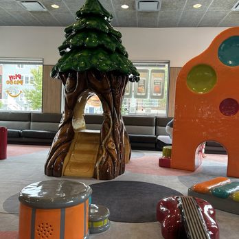 McDonald's - Fast Food Near Me - Chicago, Illinois