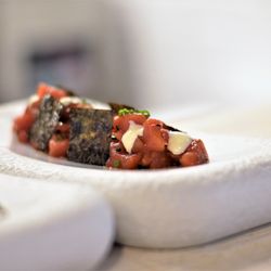 Crudo Bar - Red tuna tartare