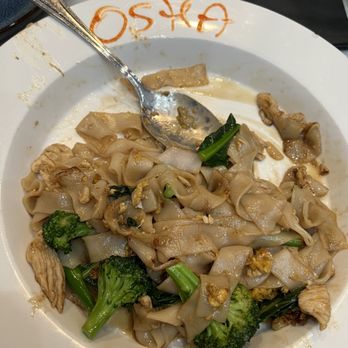 Osha Thai Express - PAD THAI w chicken - Thai Near Me - Oakland, California Osha Thai Express - PAD THAI w chicken - Thai Near Me - Oakland, California