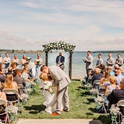 Portage Point Inn & Marina