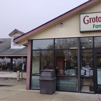 Groton Townhouse Restaurant - American Near Me - Groton, Connecticut