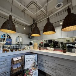 Pura Vida Miami - Interior