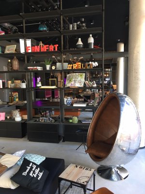 Moxy Frankfurt East by null