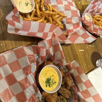 Pour Decisions - Chicken Wings Near Me - Fort Worth, Texas