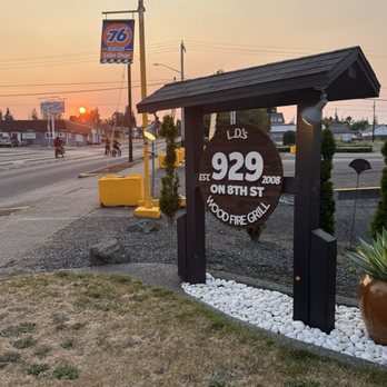 929 Woodfire Grill - Outside sign - Steakhouses Near Me - Port Angeles, Washington