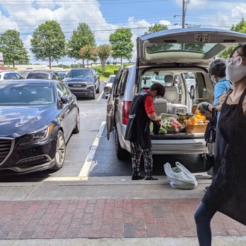 Sambong Naengmyun - This old Korean lady was selling produce out of the back of her mini van parked directly outside Sambong Naengmyun. - Korean Near Me - Duluth, Georgia Sambong Naengmyun - This old Korean lady was selling produce out of the back of her mini van parked directly outside Sambong Naengmyun. - Korean Near Me - Duluth, Georgia