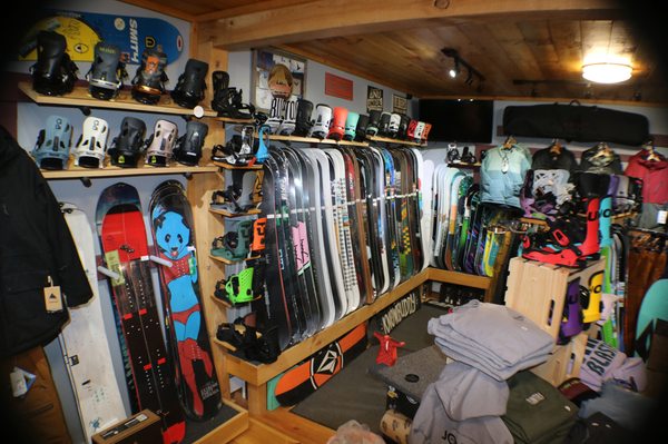 SPLINTERS BOARDSHOP - 13 Photos - Ski & Snowboard Shops - 18 Sugarbush ...