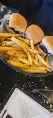 Good Vibes Lounge by null