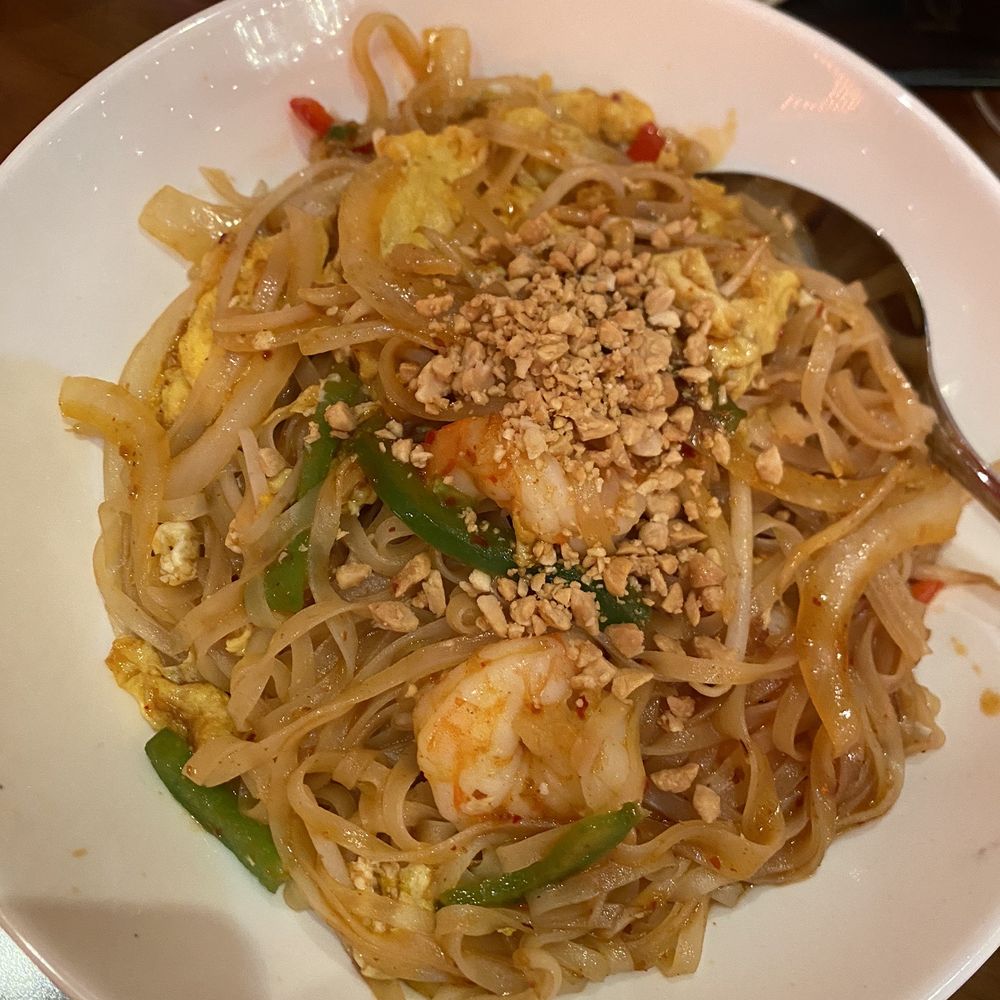 YOUYU Noodle Bar - Shrimp pad Thai - Asian Fusion Near Me - Wheatland, California YOUYU Noodle Bar - Shrimp pad Thai - Asian Fusion Near Me - Wheatland, California