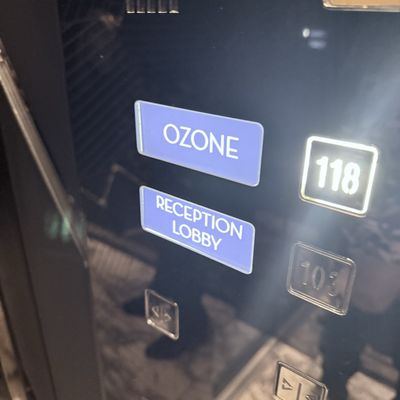 OZONE | The Ritz-Carlton, Hong Kong by null