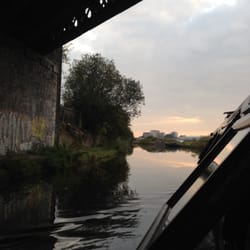 Dry Barge - Into the Mancunian sunset...