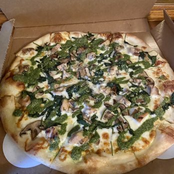 BB's on North - 16" Chicken Pesto Pizza with Hand Tossed Crust - Pizza Near Me - Wauwatosa, Wisconsin BB's on North - 16" Chicken Pesto Pizza with Hand Tossed Crust - Pizza Near Me - Wauwatosa, Wisconsin