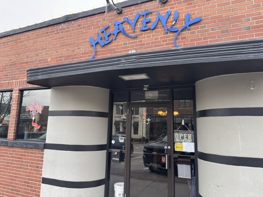 Heavenly Asian Cuisine & Lounge by null