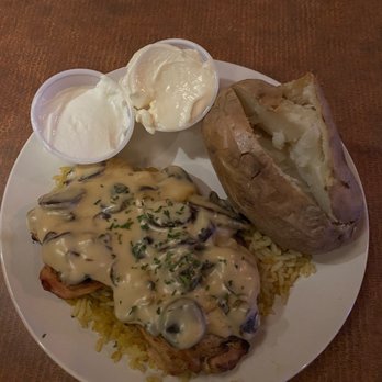 Richards Farm Restaurant - Town House Chicken w/ baked potato 4/5 stars - American Near Me - Casey, Illinois Richards Farm Restaurant - Town House Chicken w/ baked potato 4/5 stars - American Near Me - Casey, Illinois