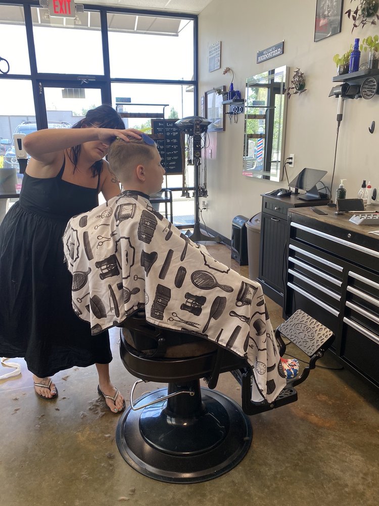 STICKS&STONES Updated October 2024 4142 NW Barry Rd, Kansas City