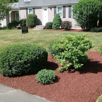 Pinette Landscaping - Weed, edge, trim and new mulch. Westfield, MA - Landscaping Near Me Pinette Landscaping - Weed, edge, trim and new mulch. Westfield, MA - Landscaping Near Me