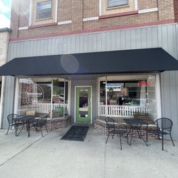 Homestead Kitchen & Bakery - Front of the store