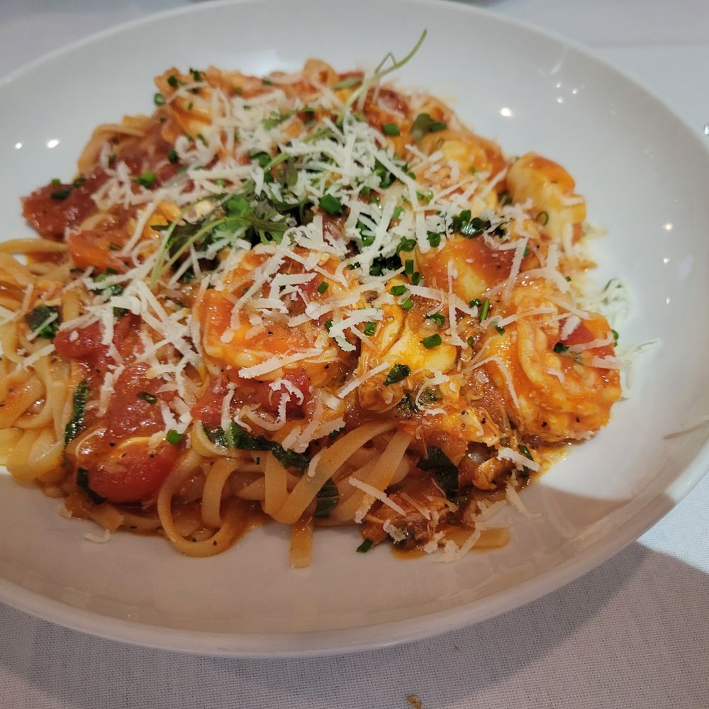 Homemade Linguini scallops, shrimp, jumbo lump crab, seafood tomato sauce Homemade Linguini scallops, shrimp, jumbo lump crab, seafood tomato sauce