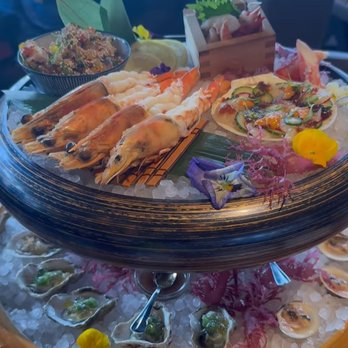 Bond ST - Seafood Tower - Sushi Bars Near Me - New York, New York