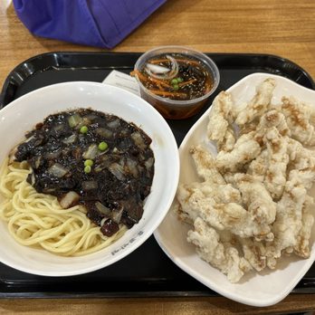 Paik's Noodles - black bean noodles (jjajangmyeon) and sweet and sour pork (tangsooyeok) - Chinese Near Me - Orlando, Florida Paik's Noodles - black bean noodles (jjajangmyeon) and sweet and sour pork (tangsooyeok) - Chinese Near Me - Orlando, Florida