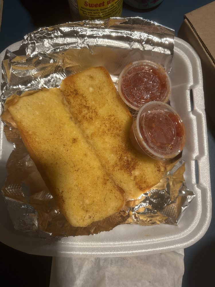 Food from Bacci Pizzeria