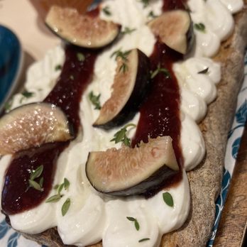 Felix Roasting - Whipped ricotta and fig toast - Coffee & Tea Near Me - New York, New York