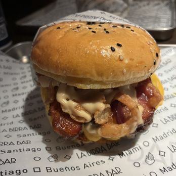 La Birra Bar - CRISPY ONION BURGER - Burgers Near Me - North Miami Beach, Florida La Birra Bar - CRISPY ONION BURGER - Burgers Near Me - North Miami Beach, Florida
