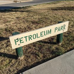 Petroleum Park - Petroleum Park, Pampa