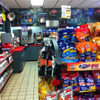 Gaines Street Shell - the inside of a convenience store - Convenience Stores Near Me - Tallahassee, Florida Gaines Street Shell - the inside of a convenience store - Convenience Stores Near Me - Tallahassee, Florida