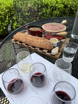 Mattebella Vineyards by null