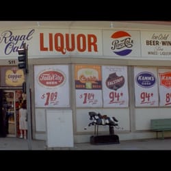 Royal Oaks Liquor Store - Royal Oaks Liquor, as featured in the movie An American Crime