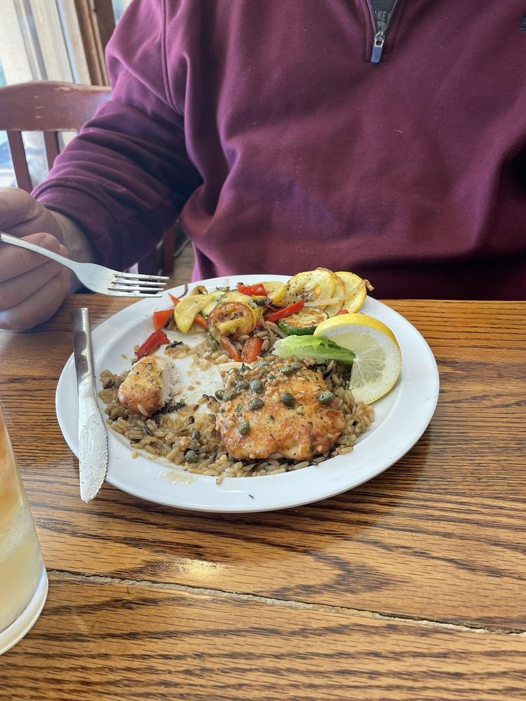 Out Of The Ordinary Restaurant & Hickory Sports Bar — Mexican restaurant in Nashville