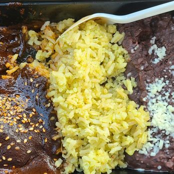 Polanquito - Chicken mole plate - Tacos Near Me - Houston, Texas Polanquito - Chicken mole plate - Tacos Near Me - Houston, Texas