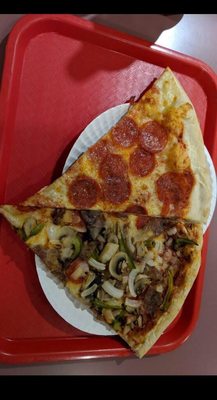 Helen's Pizza by null
