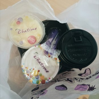 Chatime Scarborough - tray + bag which is nice. Chatime Markham doesn't do this. - Coffee & Tea Near Me - Toronto, Ontario Chatime Scarborough - tray + bag which is nice. Chatime Markham doesn't do this. - Coffee & Tea Near Me - Toronto, Ontario