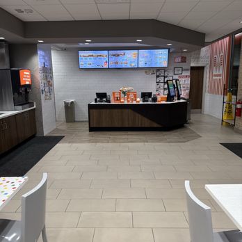 Whataburger - Order counter - Burgers Near Me - Hernando, Mississippi