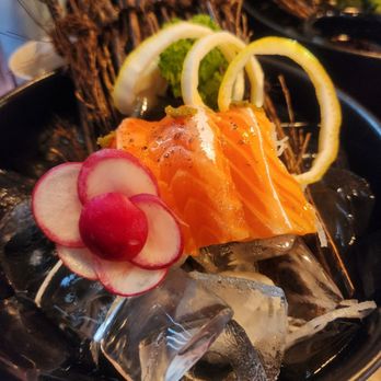 Kimu Sushi - King Simon (3 pieces) - Sushi Bars Near Me - Long Beach, California Kimu Sushi - King Simon (3 pieces) - Sushi Bars Near Me - Long Beach, California