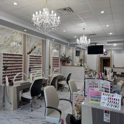 S&N Nails & Spa - Step Into Luxury at S&N Nails & Spa 

From the moment you walk in, you're greeted with elegance and tranquility.