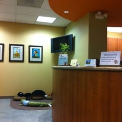 Robert S Chen, DMD MS - Reception area. The clinic is on the right side. Entrance on the left.